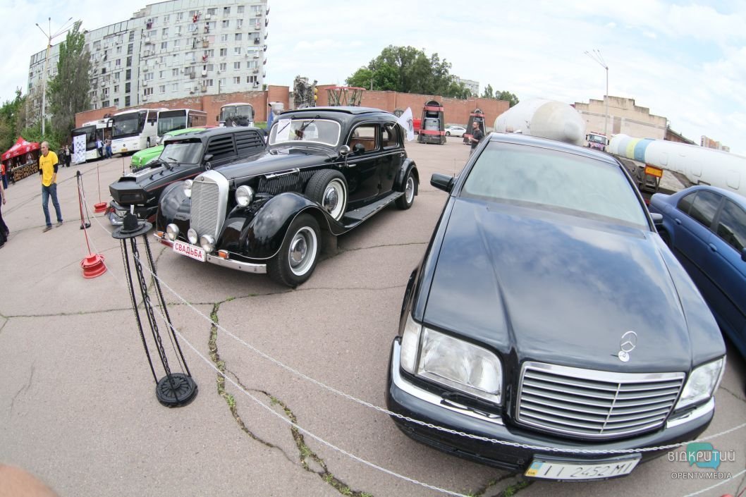 В Днепре проходит выставка «Автомобиль вчера и сегодня» - рис. 31