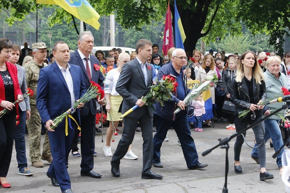В Днепре открыли мемориальные доски погибшим на востоке Украины - рис. 1