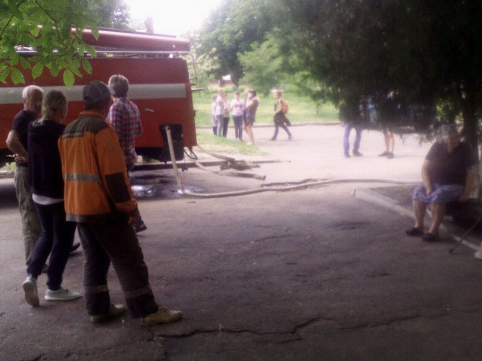 Во время пожара в Апостоловском районе спасли двух человек - рис. 19