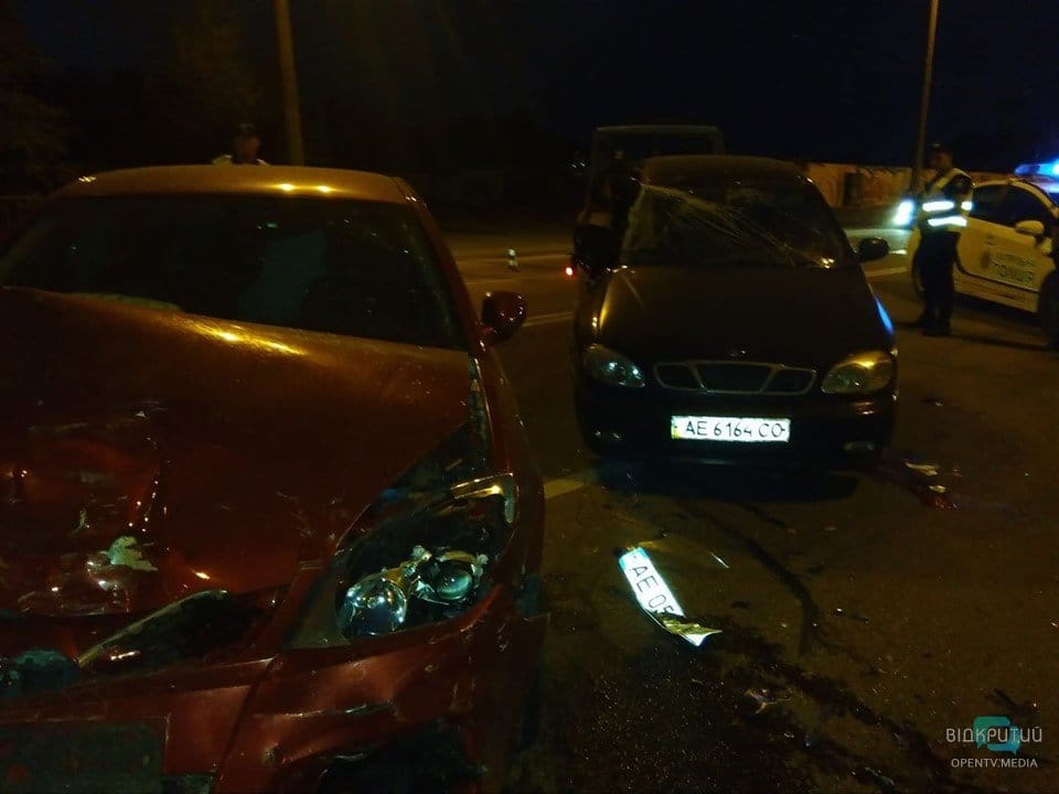 Смертельное ДТП в Днепре на Красном Камне: водители легковых авто госпитализированы, девушка погибла - рис. 10