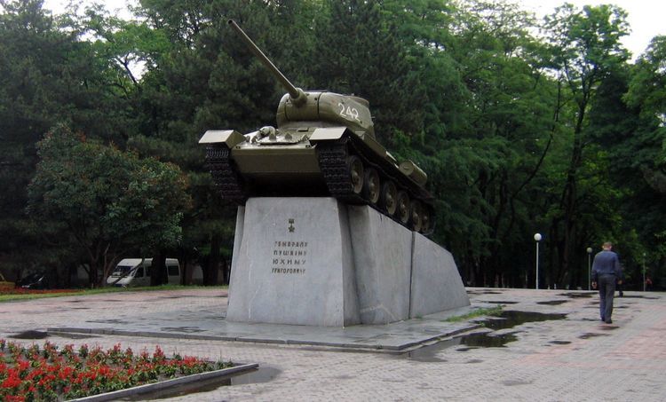 Топ-5 значимих пам’ятників Дніпра, які варто відвідати в День Перемоги - рис. 1