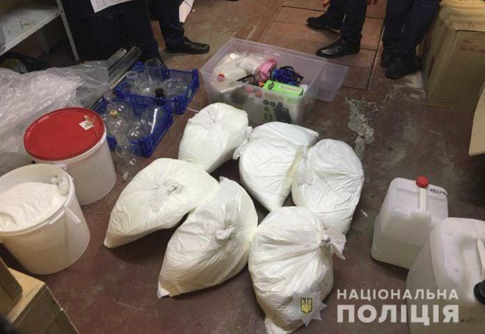 В Днепре поймали наркодиллеров, уходивших от полиции вплавь - рис. 3