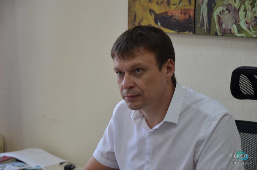 Коммунальщики снесли летнюю площадку кафе «Неизвестный Петровский» - рис. 3