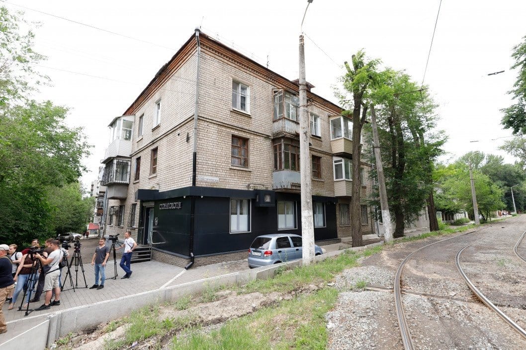 В Днепре восстанавливают дом без фундамента - рис. 1
