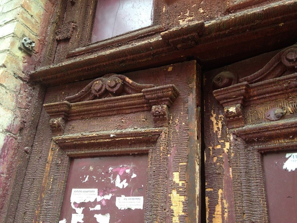 В Днепре хотят пересчитать и отреставрировать исторически ценные двери - рис. 10