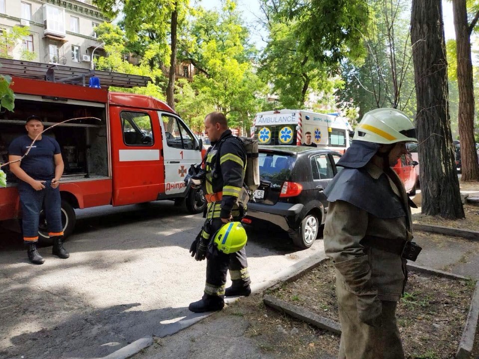 В Днепре на улице Шевченко произошел пожар: пострадала женщина - рис. 1