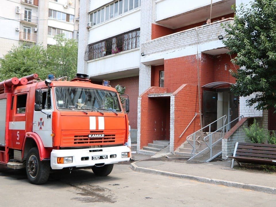 В Днепре на Рабочей горела квартира в многоэтажке - рис. 3