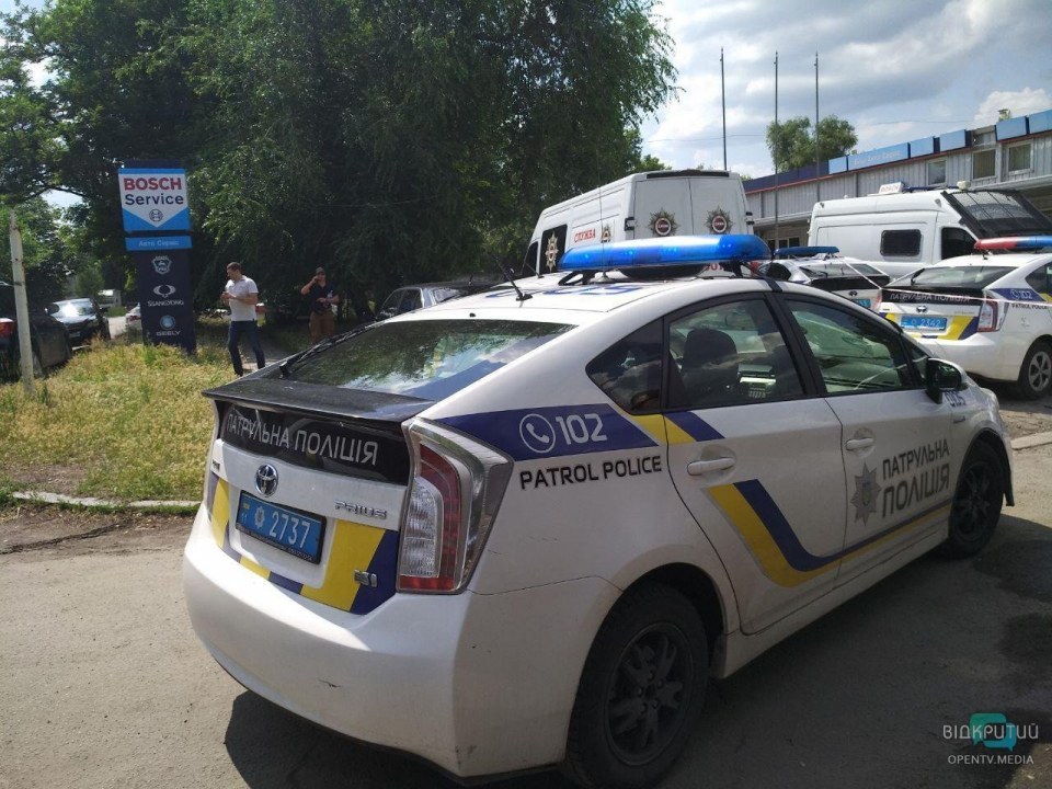 Выстрелы и люди в балаклавах: что происходило в Днепре на улице Береговая - рис. 2