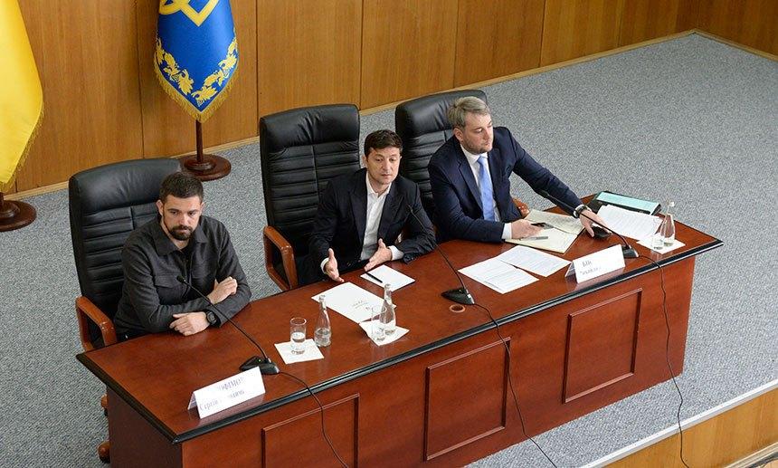 Выйди отсюда, разбойник: Президент Зеленский со скандалом выгнал чиновника с совещания - рис. 3