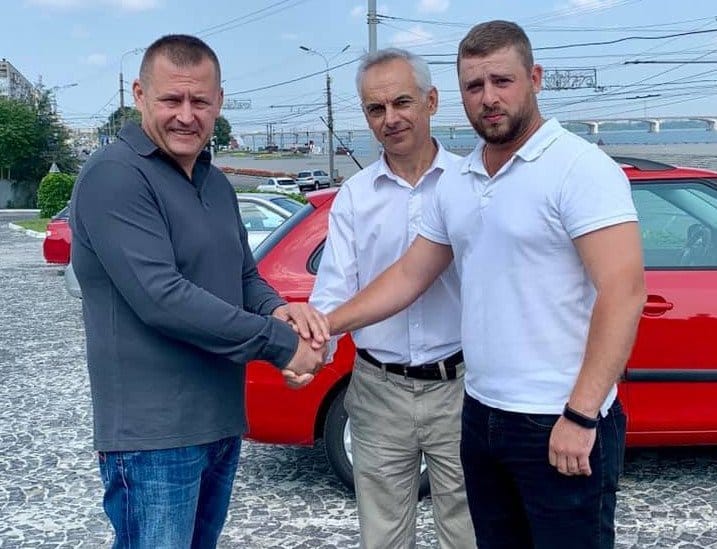 Міський голова Дніпра нагородив інспекторів з паркування, які намагалися евакуювати його автомобіль - рис. 18