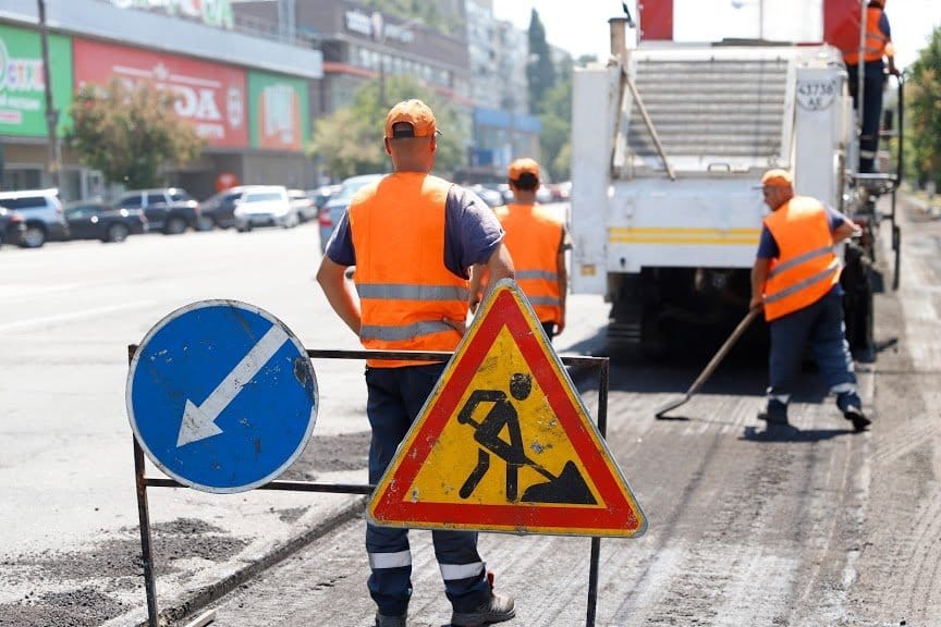 В Днепре на проспекте Героев появятся новая дорога, тротуары и островки безопасности - рис. 1