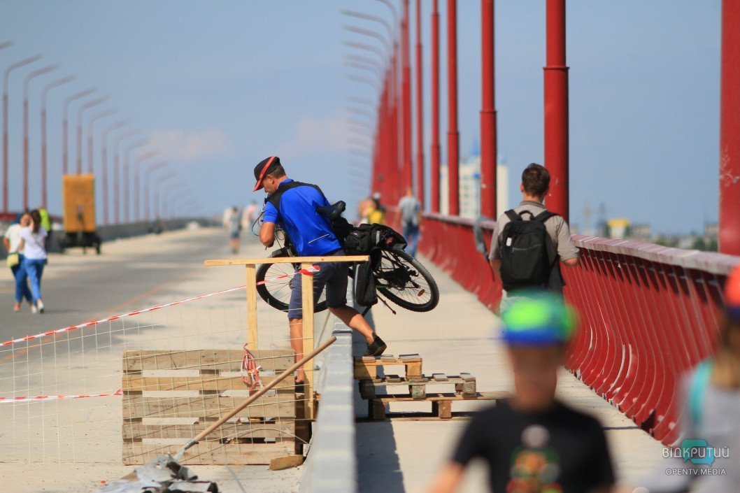 Велодоріжки на Новому мосту у Дніпрі з'являться раніше, ніж очікувалось - рис. 15