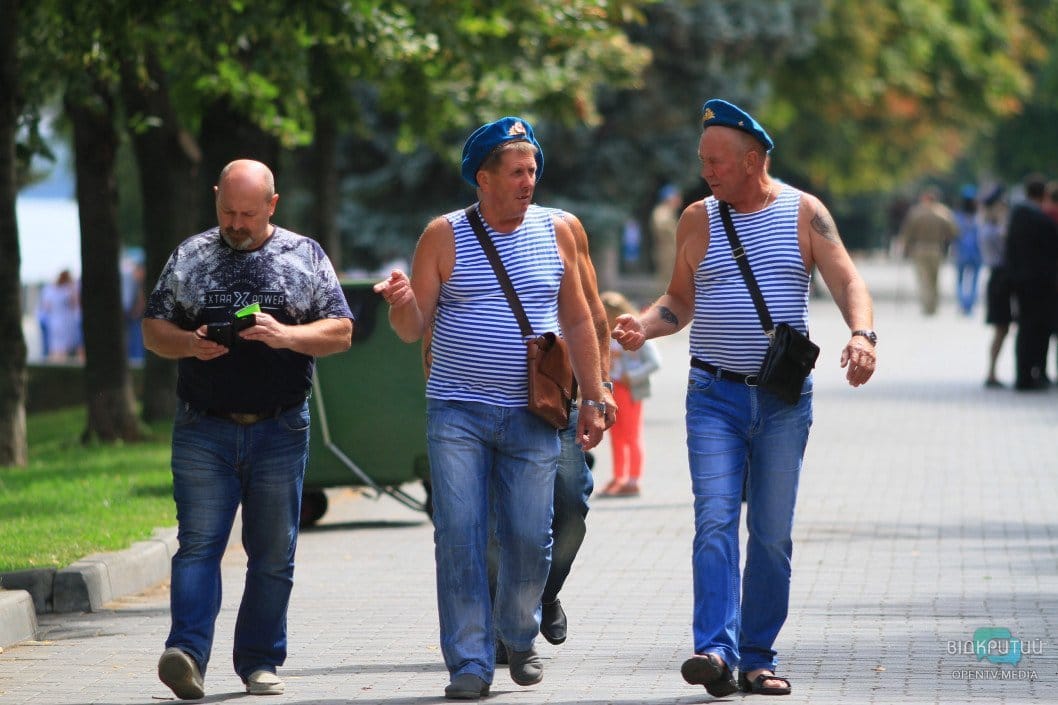 Як у Дніпрі на набережній десантники святкують «День ВДВ» - рис. 4