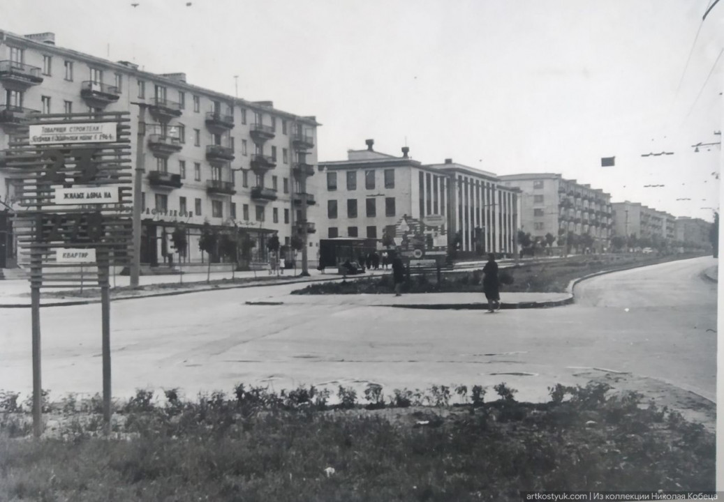 Солодкий час студентства: оприлюднили рідкісні знімки проспекту Гагаріна у 40-60-ті роки - рис. 11