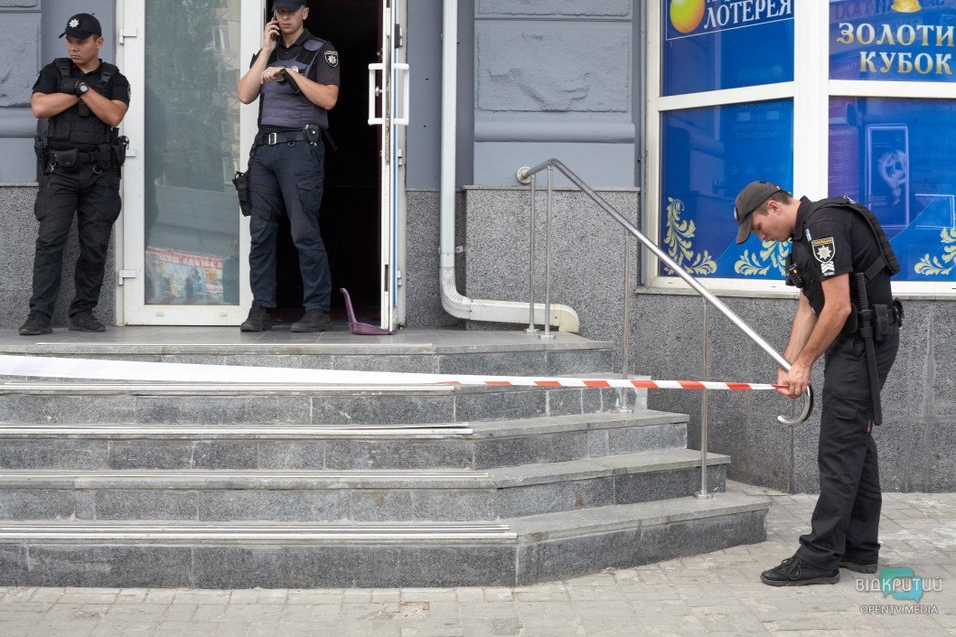 Поліція Дніпра відкрила кримінальне провадження за криваву бійню у центрі міста - рис. 20