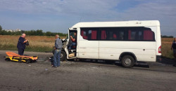 У Дніпропетровській області автобус «Дніпро – Кам'янське» потрапив в аварію - рис. 11