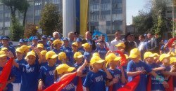 У Дніпрі під час промови Зеленського дівчинка втратила свідомість - рис. 14