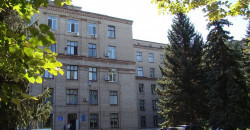У Кривому Розі містяни вимагають не закривати доросле відділення у лікарні - рис. 7