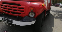 У Томаківському районі ДТП з пожежною машиною: легковик не пропустив спецтранспорт - рис. 1