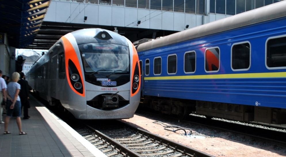 В Днепре поезд насмерть сбил 43-летнего мужчину - рис. 2