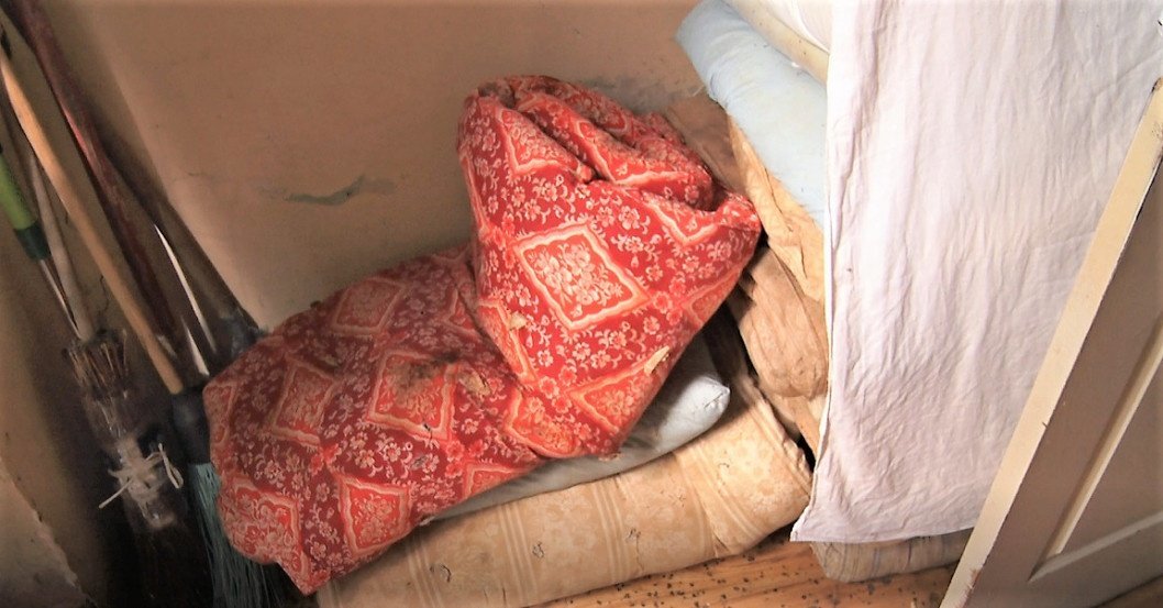 У лікарні Дніпра люди помирають на засмальцьованих матрацах - рис. 5