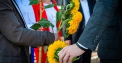 Перед першим засіданням Ради депутати вшанували пам'ять загиблих у Іловайському котлі - рис. 5