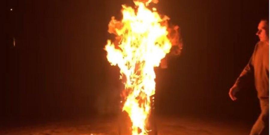 «Гори в аду, символ России»: Сенцов сжег свою тюремную робу - рис. 1