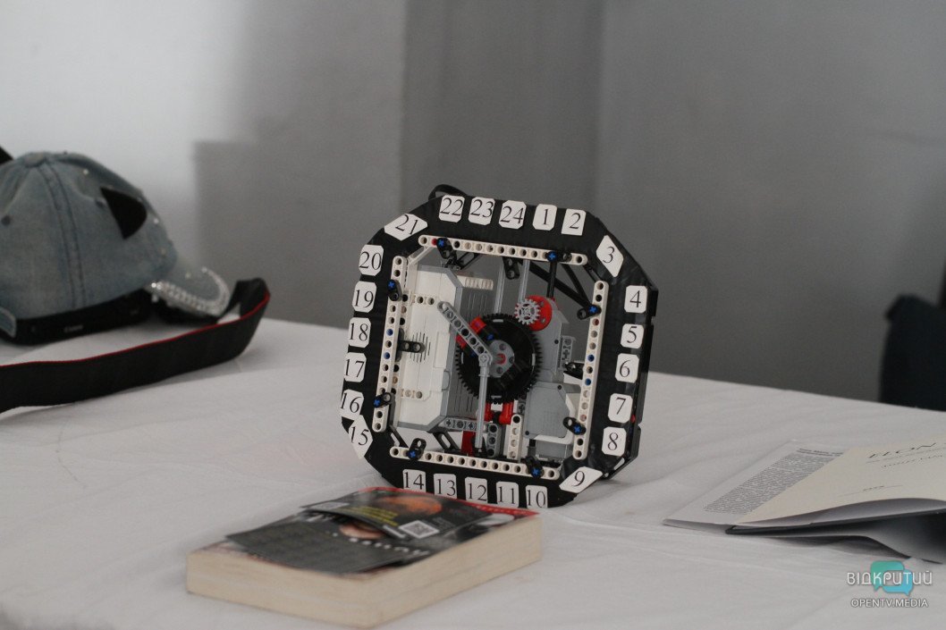 Днепр «захватили роботы»: как проходит фестиваль BestRoboFest - рис. 7