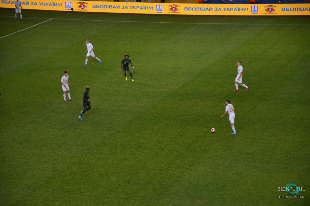 На стадионе «Днепр-Арена» состоялся товарищеский матч Национальных сборных Украина - Нигерия - рис. 9