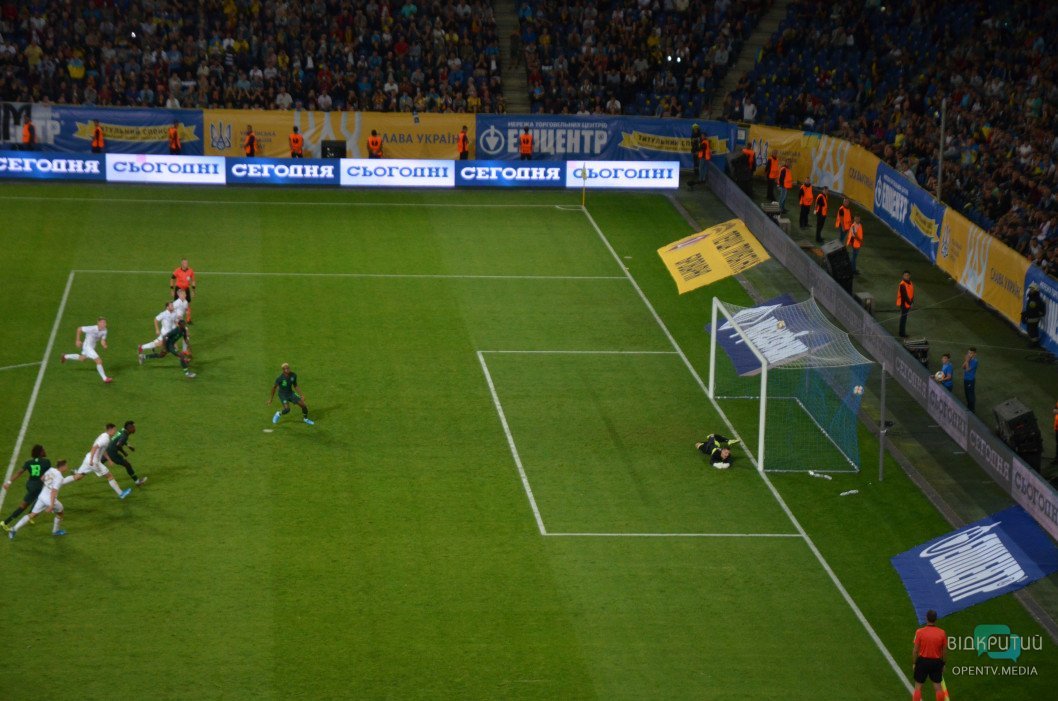На стадионе «Днепр-Арена» состоялся товарищеский матч Национальных сборных Украина - Нигерия - рис. 8