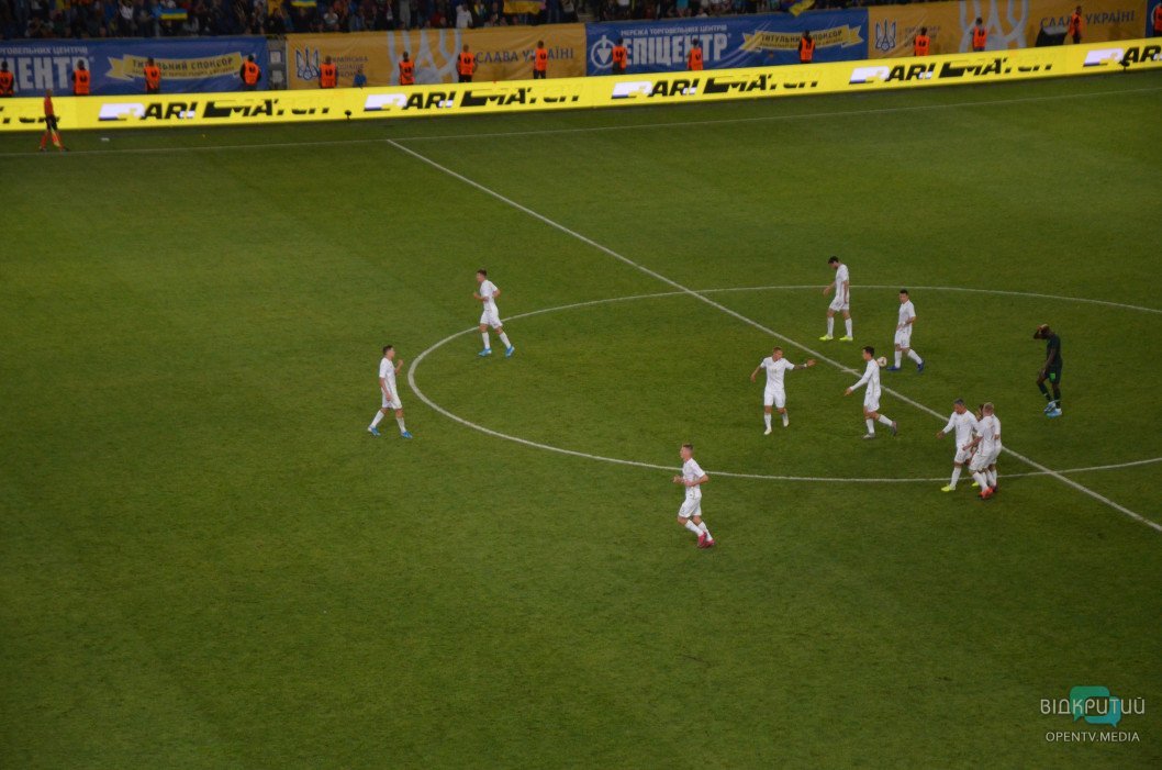 На стадионе «Днепр-Арена» состоялся товарищеский матч Национальных сборных Украина - Нигерия - рис. 6