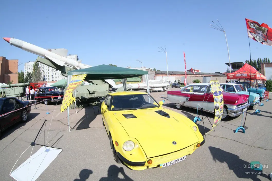 В Днепре проходит масштабная выставка ретро автомобилей «D.A.R.S. 2019» - рис. 3