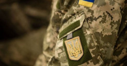 В Днепр на вертолете доставили двоих раненых бойцов - рис. 9