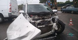 В Днепре столкнулись грузовик с картошкой и легковой автомобиль: есть пострадавшие - рис. 1