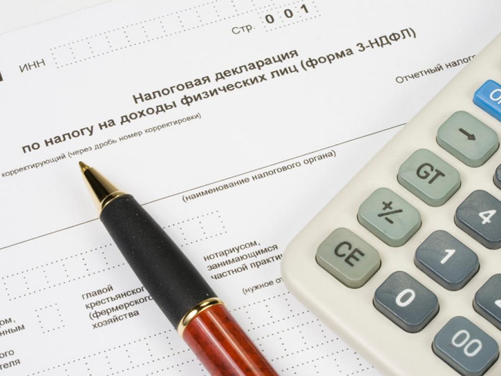 В Украине хотят ввести новый налог для всех, кто пользуются банковскими картами - рис. 1