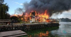 В Днепре масштабный пожар на лодочной станции - рис. 8