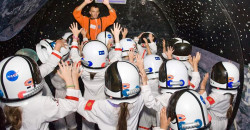 «Дети на Луне»: в Днепре состоится легендарная космическая выставка - рис. 10