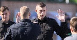 Оружие, драки и манекены: что происходило на Гагарина в Днепре - рис. 12