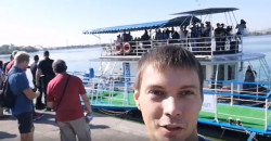 Активистов не пустили на плавучий брифинг Филатова под Новым мостом - рис. 8