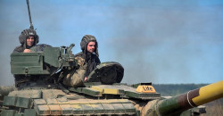 Для украинских танкистов разработают огнеупорный костюм - рис. 7