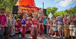 Праздник колесниц и рояль за миллион: ТОП-8 необычных проектов "Бюджета участия" в Днепре - рис. 2