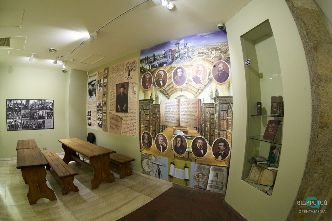 В Днепре в еврейском центре «Менора» открыли выставку, посвященную Холокосту - рис. 16