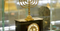 В еврейском центре "Менора" показали экспозицию древних часов - рис. 7