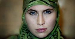 В Днепре установили стелу в память о погибших на Донбассе с портретом Амины Окуевой - рис. 2