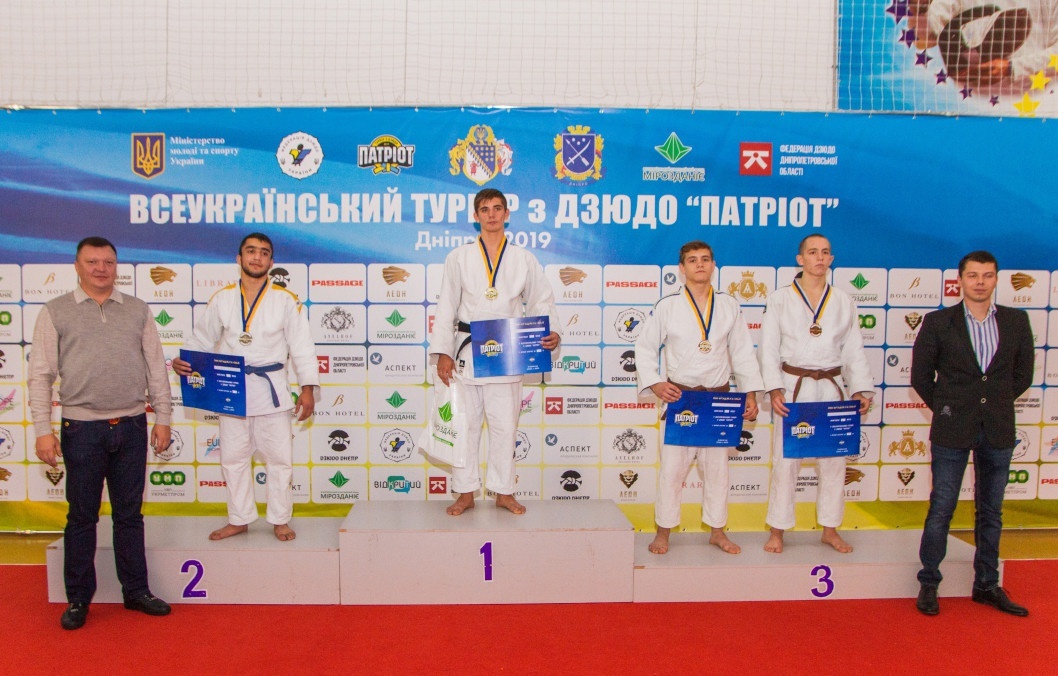 На Всеукраинском турнире по дзюдо днепряне завоевали 15 медалей - рис. 3