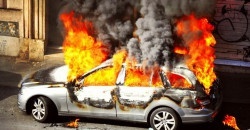 Поджог или случайность: в Днепре снова горел автомобиль - рис. 17