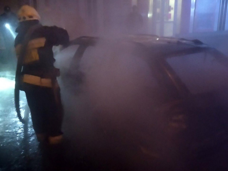 Поджог или случайность: в Днепре снова горел автомобиль - рис. 2