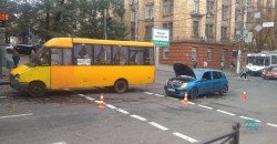 ДТП с участием маршрутки в центре Днепра: пострадал один человек - рис. 10