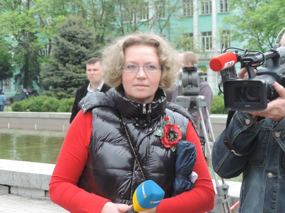 Спикер с "пушкой" и нежданный гость в прямом эфире: звёзды ТВ рассказали о курьезах на работе - рис. 2
