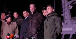 Как Зеленский корабли встречал: сломанная нога и судно без рации - рис. 2